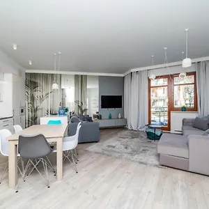 Apartament Palmowy - Neptun Park By Oneapartments, Gdańsk
